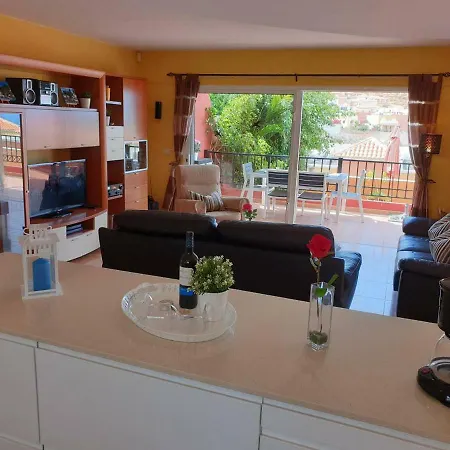 Сasa de vacaciones Roque Del Conde With Private Pool, Terrace With Fantastic Sea Views, Wifi, Garden, Garage